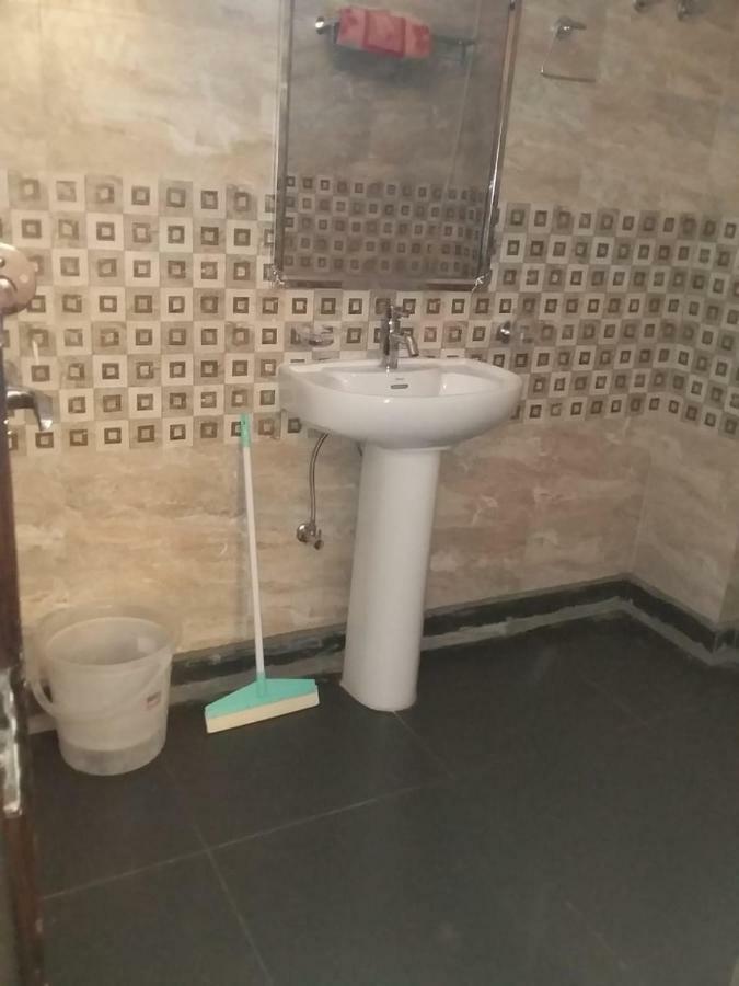 Nikunj Ashram Hotel Vrindavan Luaran gambar