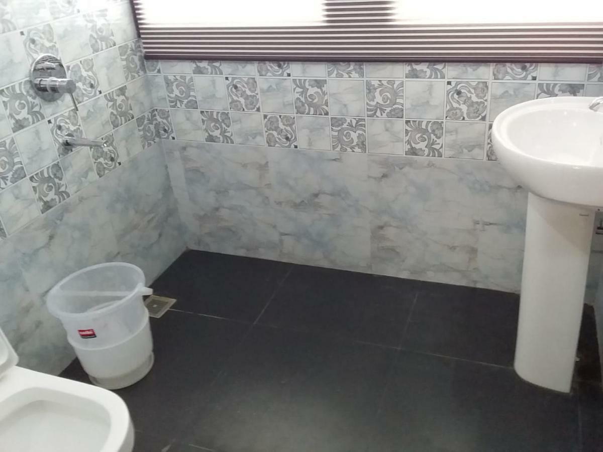 Nikunj Ashram Hotel Vrindavan Luaran gambar